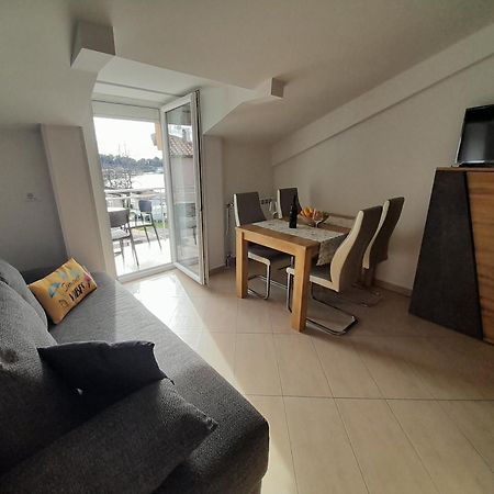 Apartman Voch Zambratija  Luaran gambar